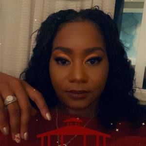 Meet your Posher, Kanisha